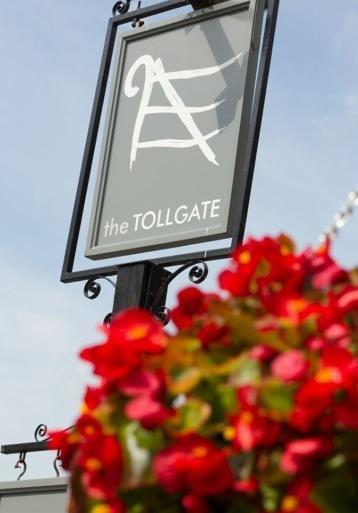 The Tollgate Inn Bradford-On-Avon Екстериор снимка