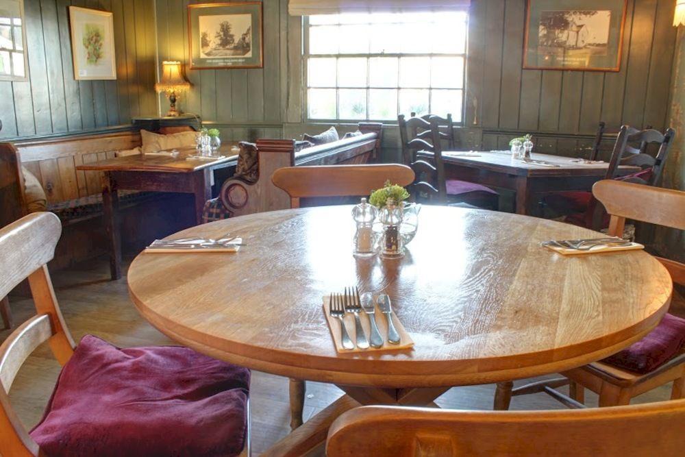 The Tollgate Inn Bradford-On-Avon Екстериор снимка